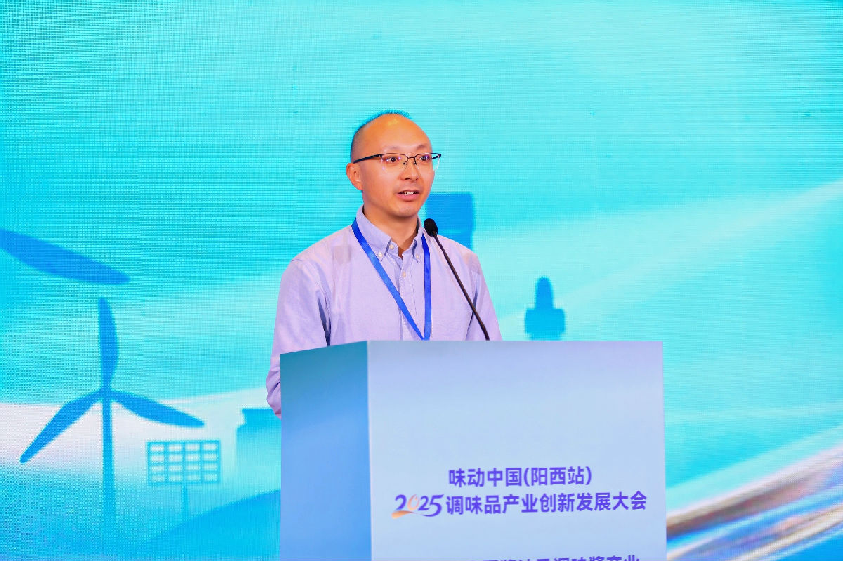 李锦记李华.jpg 皇冠体育