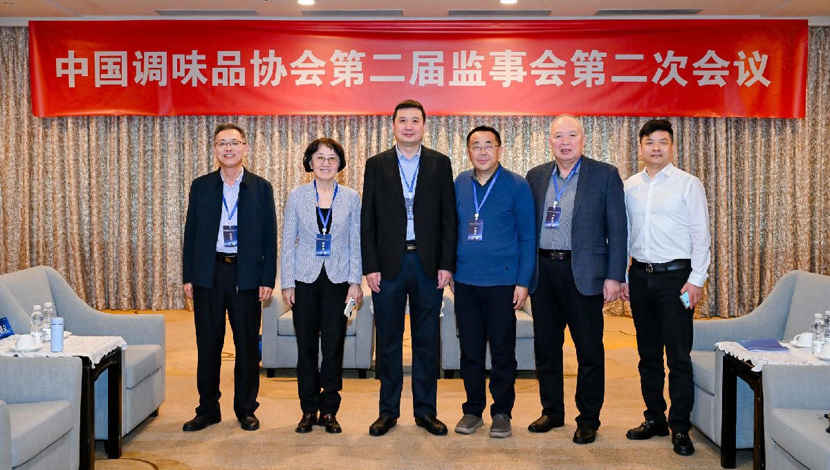 合照.jpg 皇冠体育